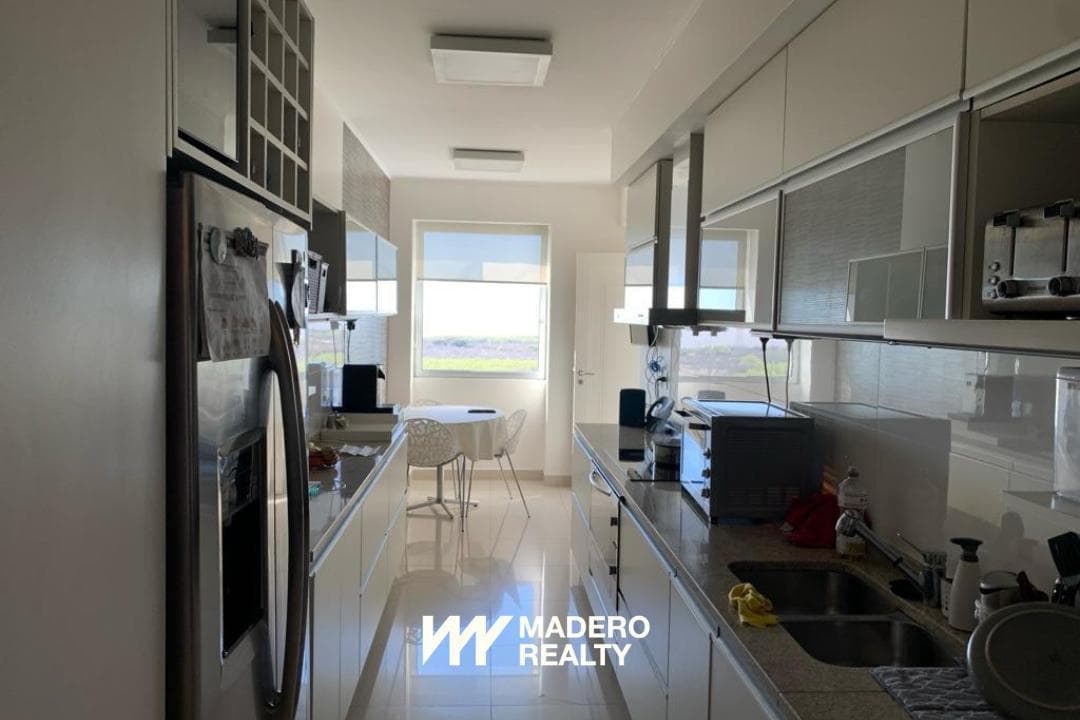 Renoir 1 - 4 Ambientes - 3 Dorm. - 4 Baños - 1 Toilette - 2 Cocheras - 180 m² 3