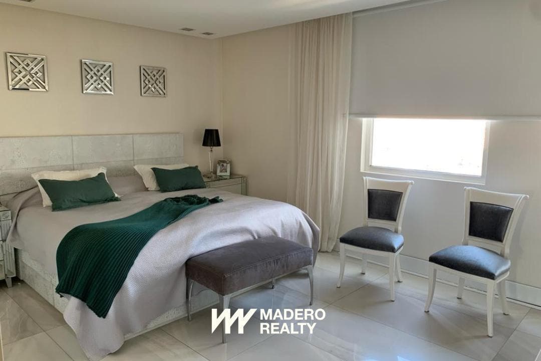 Renoir 1 - 4 Ambientes - 3 Dorm. - 4 Baños - 1 Toilette - 2 Cocheras - 180 m² 5