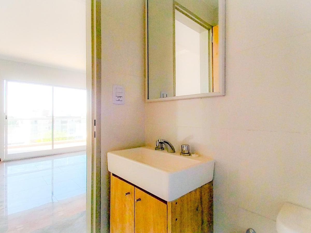 Departamento en Venta - Santos Lugares 2