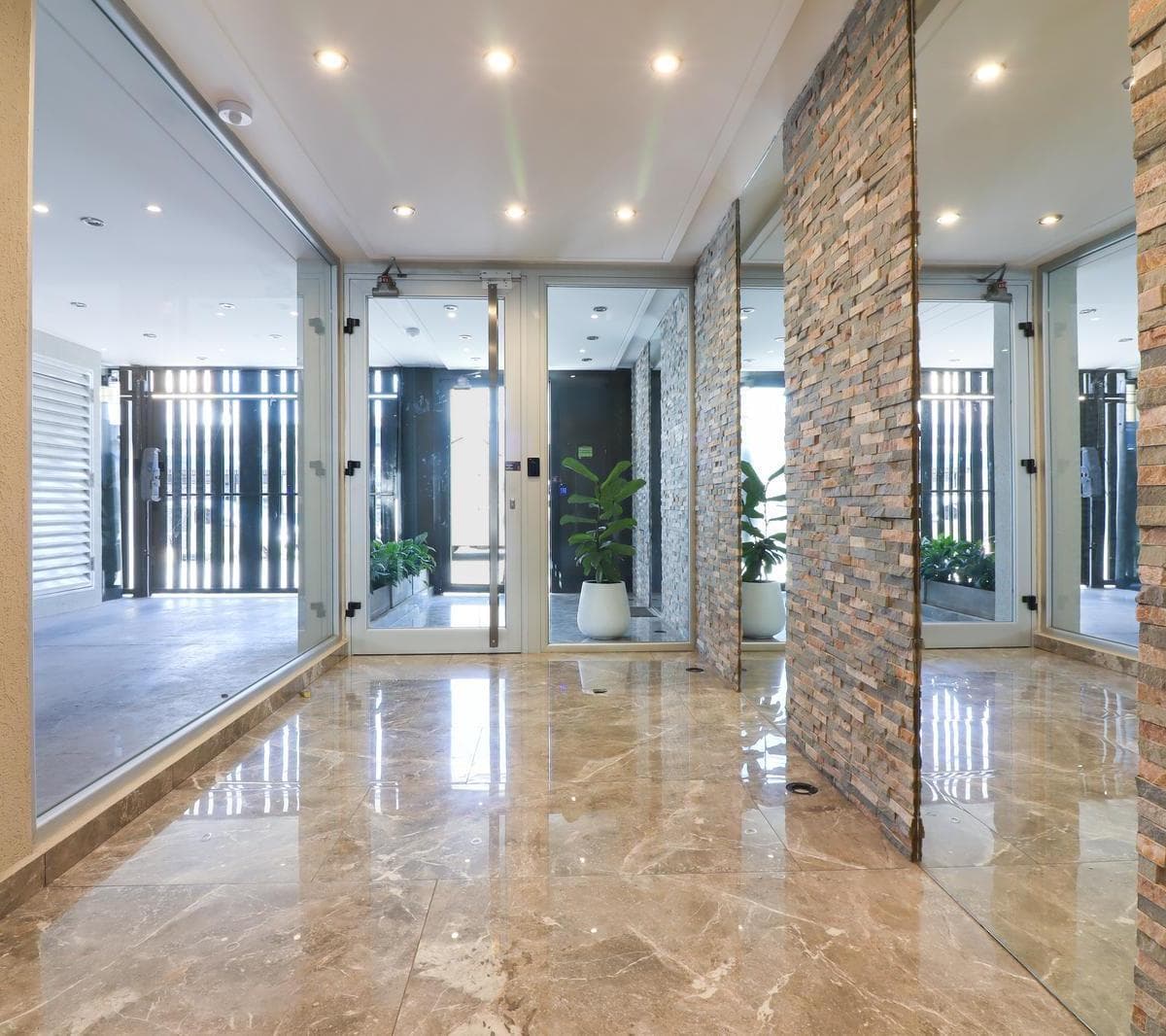 Departamento en Venta - Santos Lugares 1
