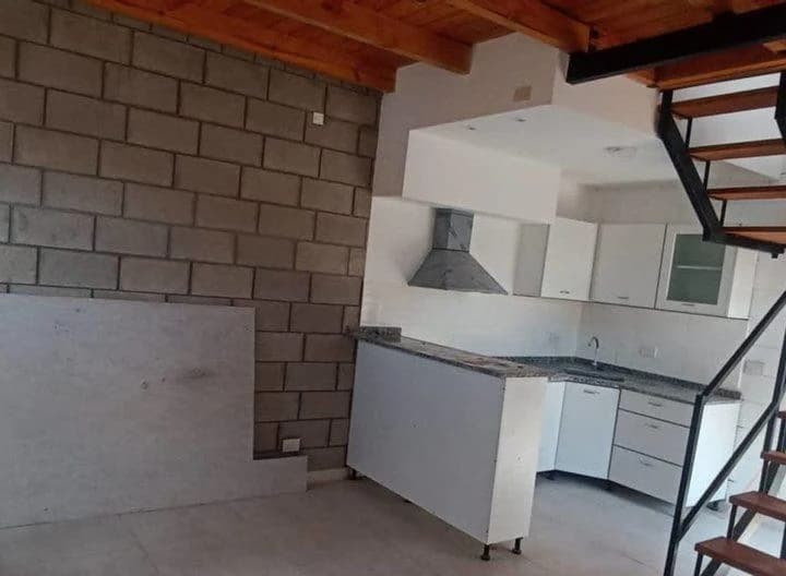 Alquiler Duplex 2 Dorm. c/cochera 1