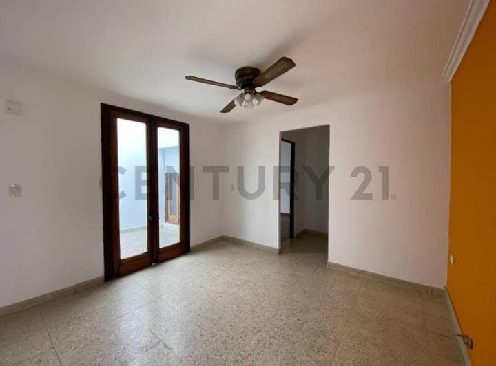 Ph de 2 dormitorios y 2 patios en ALQUILER 1