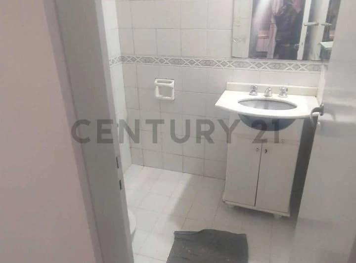HERMOSO DEPARTAMENTO 2 AMBIENTES UBICADO EN AV RIVADAVIA 5500 CABALLITO EN ALQUILER TEMPORAL. 3