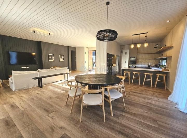 Diseño Moderno y confort en Barrio Privado Reserva Montoya 5