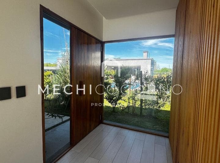 Casa en alquiler de 4 dormitorios en Santa Ana, Villa Nueva 3