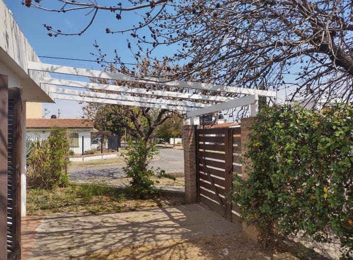 ALQUILER DE CASA 2D AARON CASTELLANOS 2545  B MATIENZO  CORDOBA 1