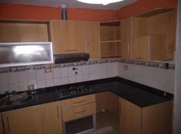ALQUILER CASA 3 DORMITORIOS BARRIO BOUWER 2