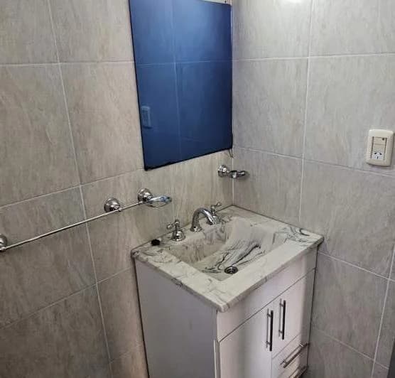 TEJAS DEL SUR 1 DORMITORIO CON GARAGE Y TERRAZA. $450.000.- 4