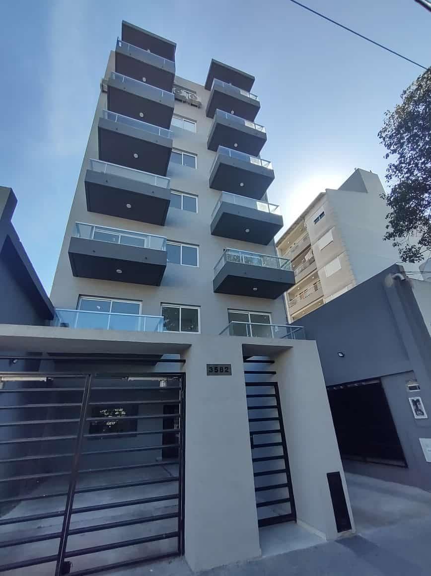 Departamento en Santos Lugares 5