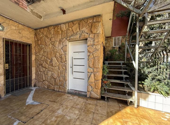 DEPARTAMENTO 2 AMBIENTES MONTE CASTRO 3