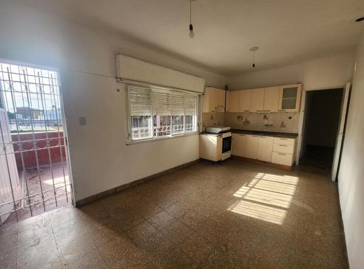 Departamento a 50 metros de Sabattini 5