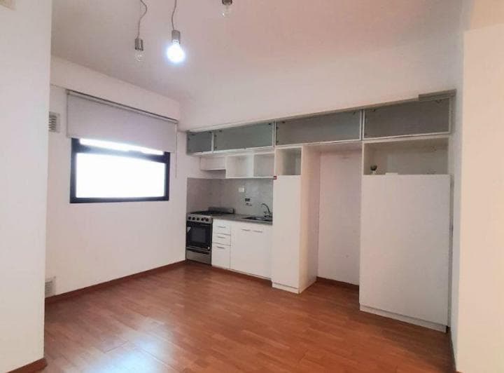 Departamento en alquiler. Ubicado en 15 47 y 48. 4