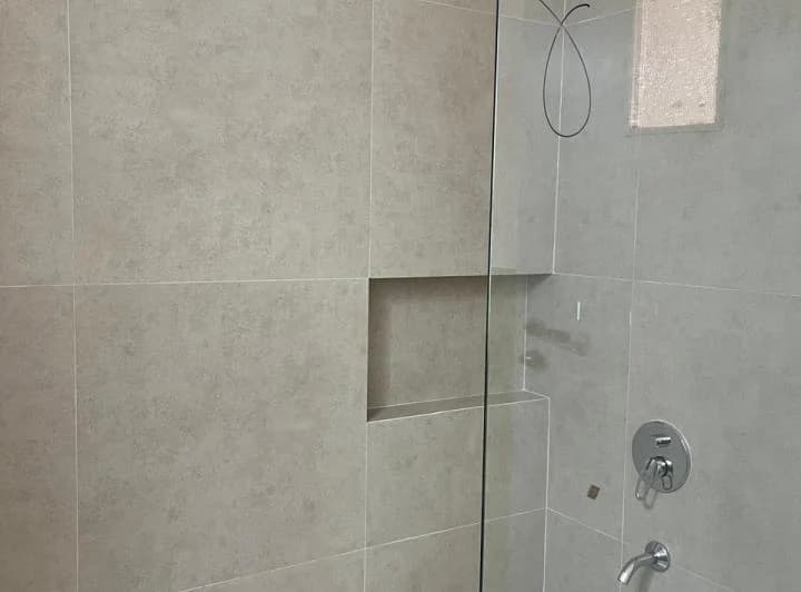 Alquiler Impecable 3 Ambientes en Retiro. Balcón a la calle . 5