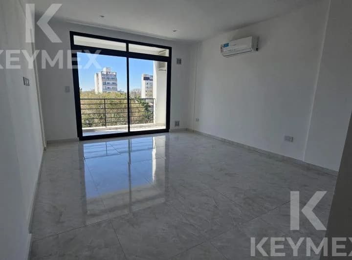 Departamento de 2 dormitorios en alquiler, La Plata 1