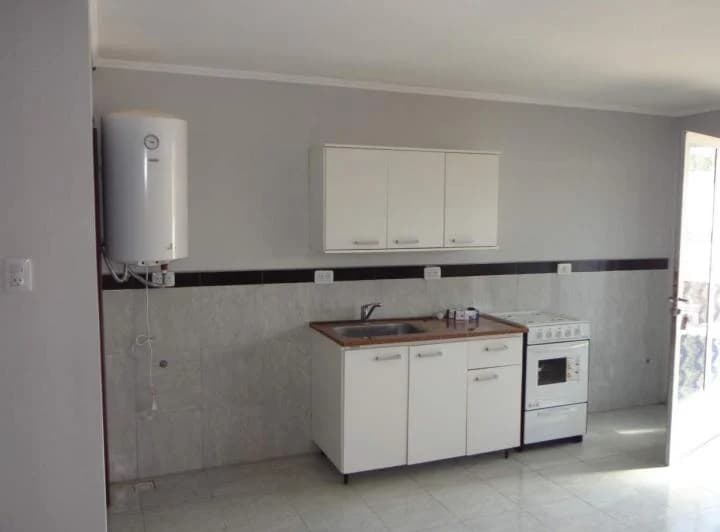 Brown 1228- Monoambiente en Alquiler en Esperanza 2
