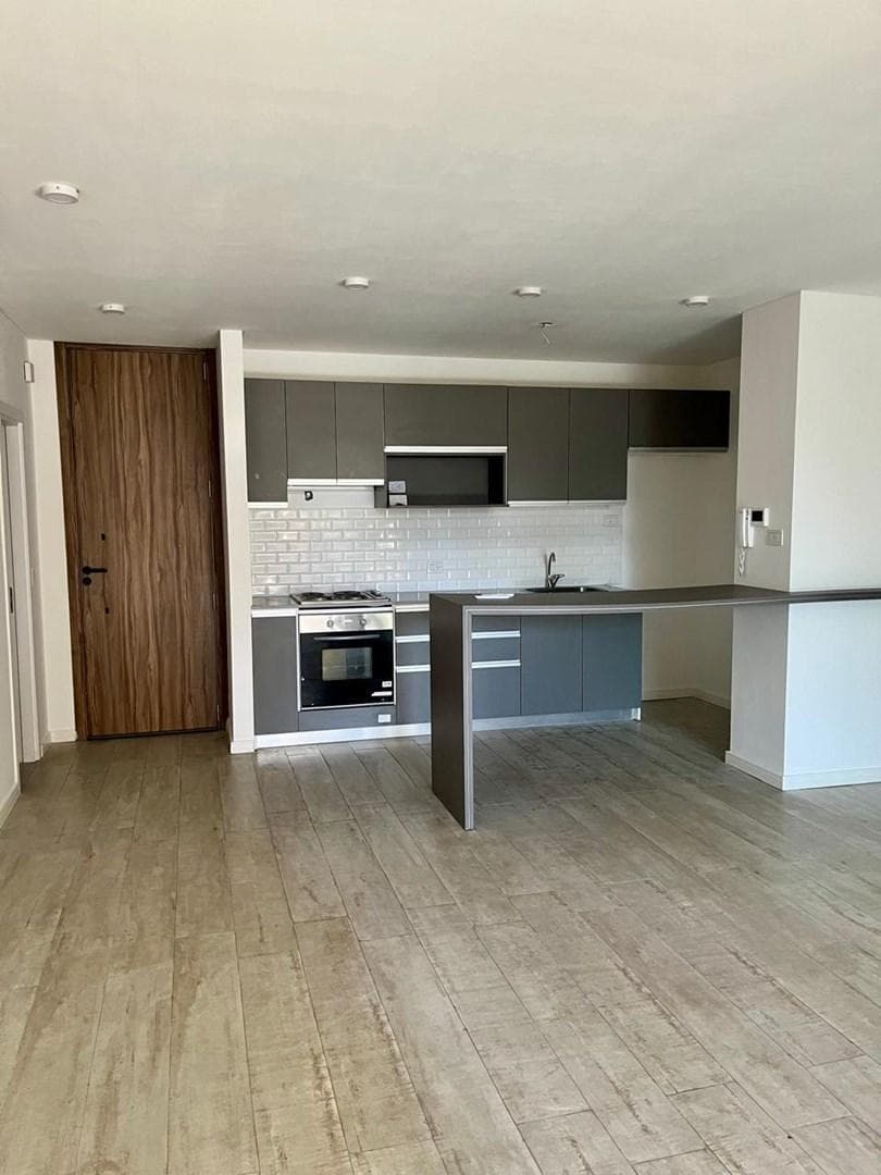 Departamento en Venta en Tigre, G. B. a. Zona Norte, Argentina 5