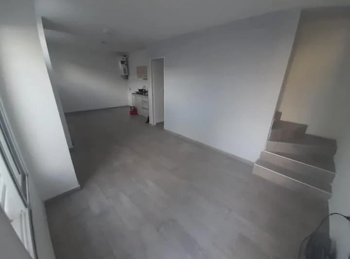 Departamento en alquiler en Talleres Oeste 2 dormitorios y 2 baños 4