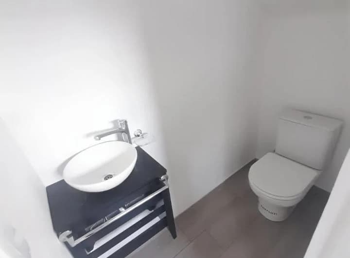 Departamento en alquiler en Talleres Oeste 2 dormitorios y 2 baños 5