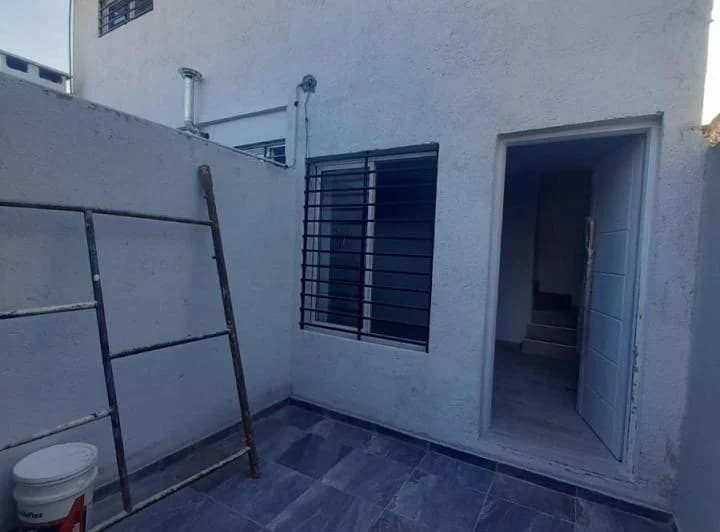 Departamento en alquiler en Talleres Oeste 2 dormitorios y 2 baños 1
