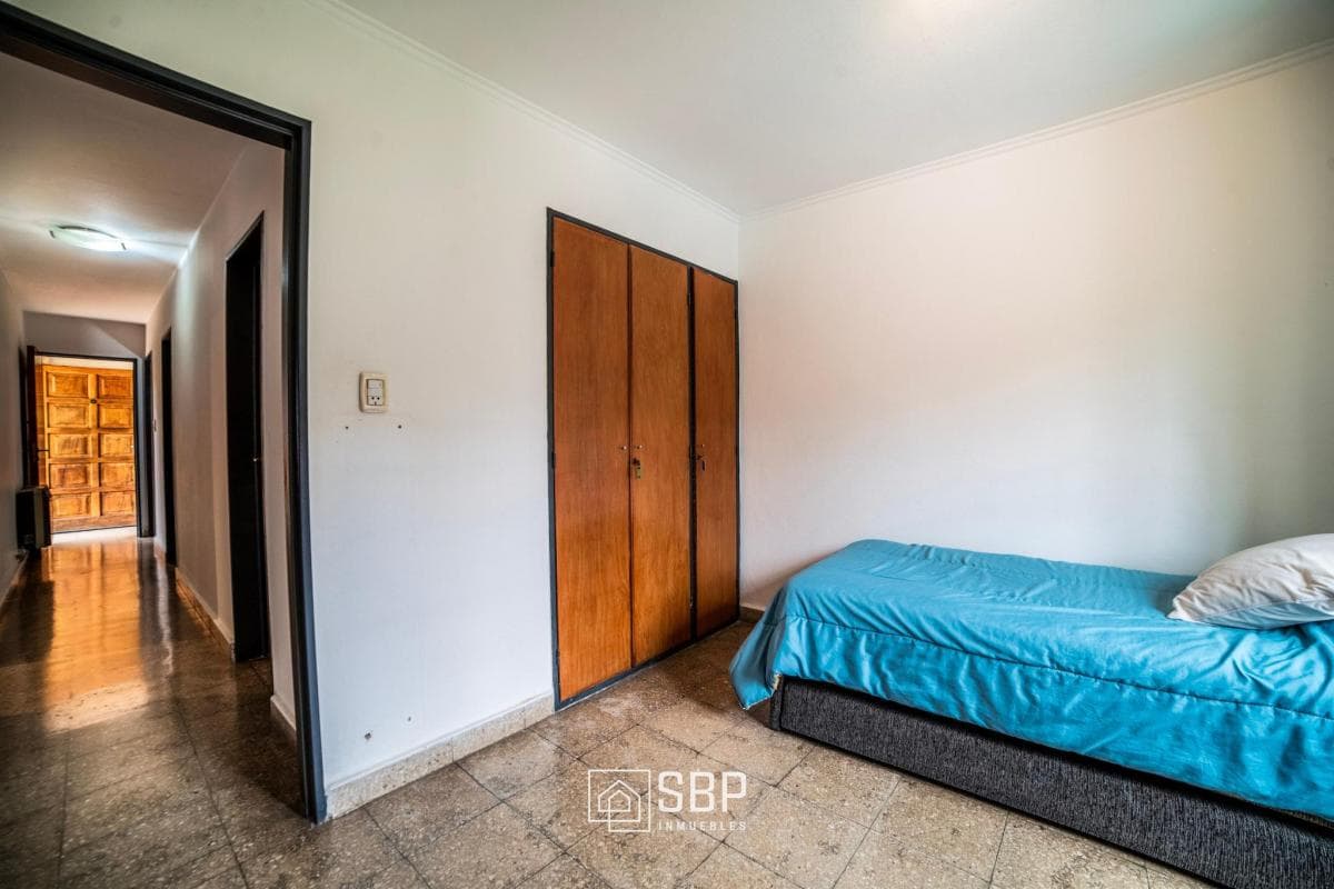 Apto Crédito | Casa en Venta | Planta Baja | Poeta Lugones | 4 Dorm 4