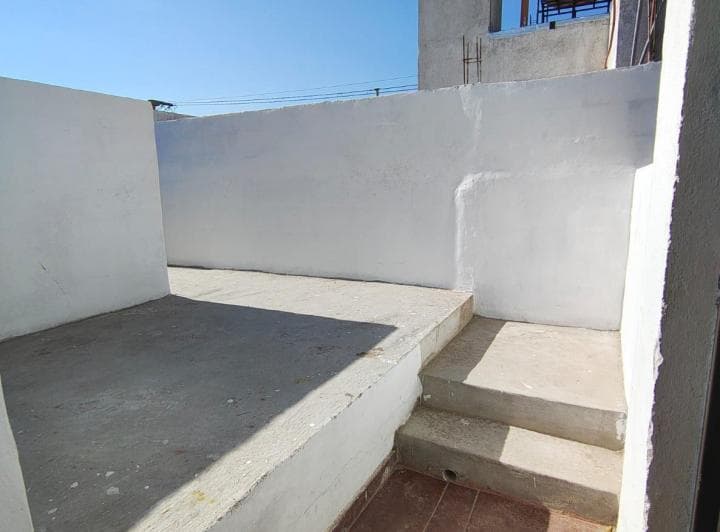departamento amplio, planta alta B Ituzaingo 1