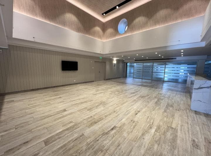 TORRE CHATEAU AV. LIBERTADOR.  4 ambientes, 2 cocheras,  226 metros totales. 3