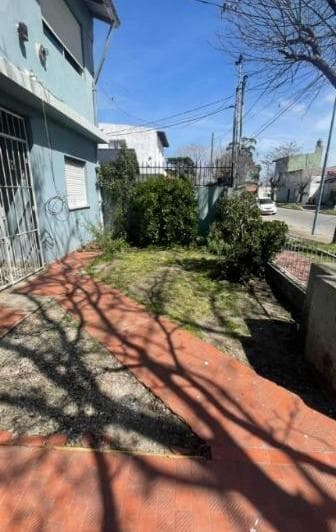 VILLA PRIMERA - Se alquila PH 4 ambientes, primer piso por escalera 2