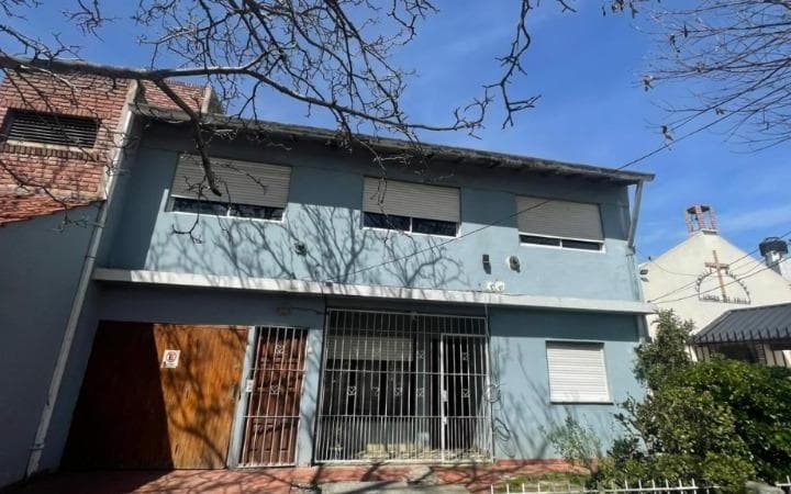 VILLA PRIMERA - Se alquila PH 4 ambientes, primer piso por escalera 1