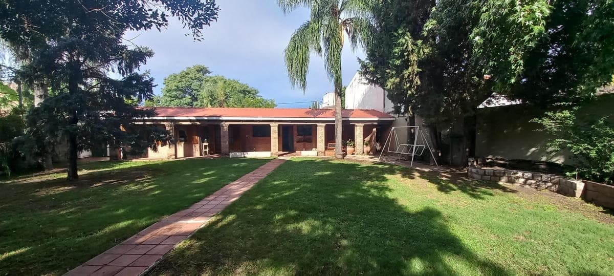 Casa a Dos Cuadras de Av La Cordillera y Mujer Urbana. 4