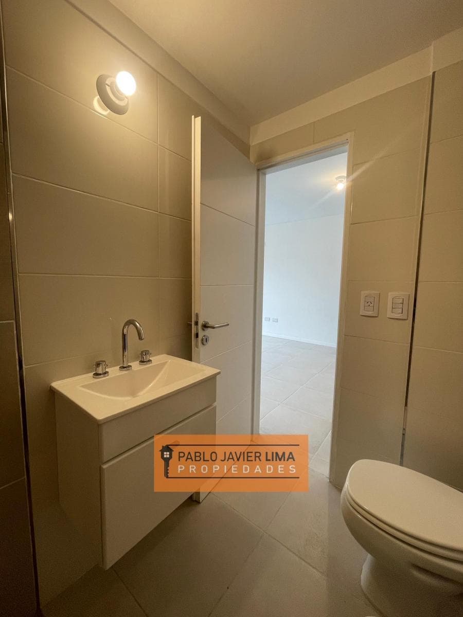 Venta de Departamento Mono Amb Dividido - Santos Lugares 5