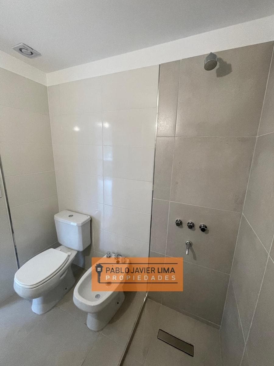 Venta de Departamento Mono Amb Dividido - Santos Lugares 4
