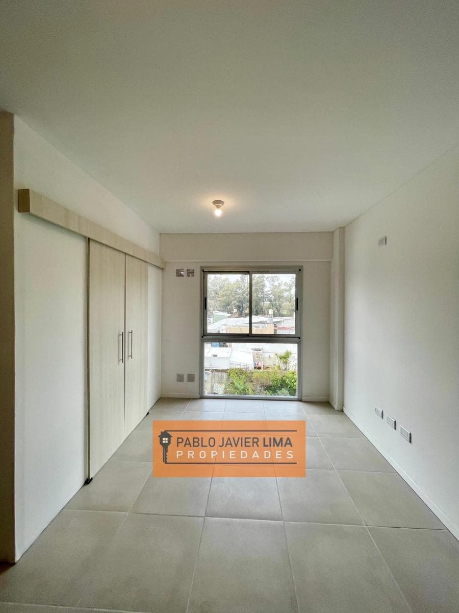 Venta de Departamento Mono Amb Dividido - Santos Lugares 2