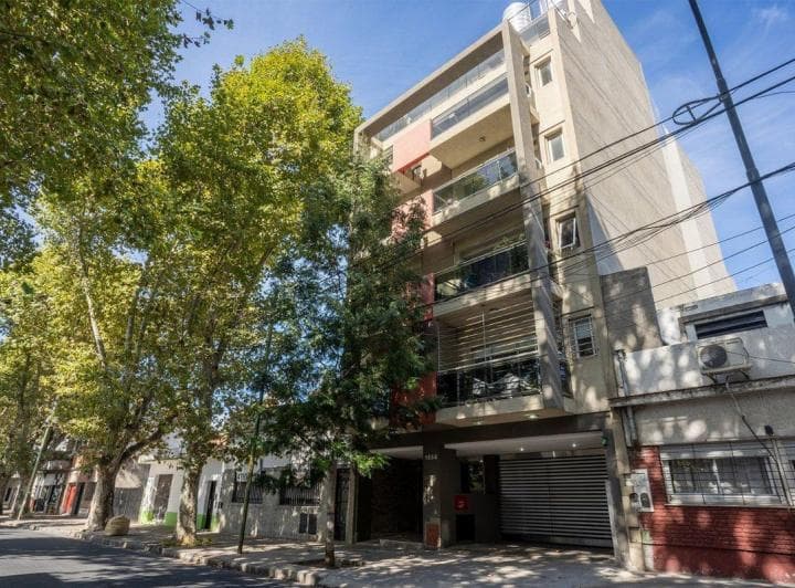 Depto mono alquiler  en Floresta con balcón frente 4