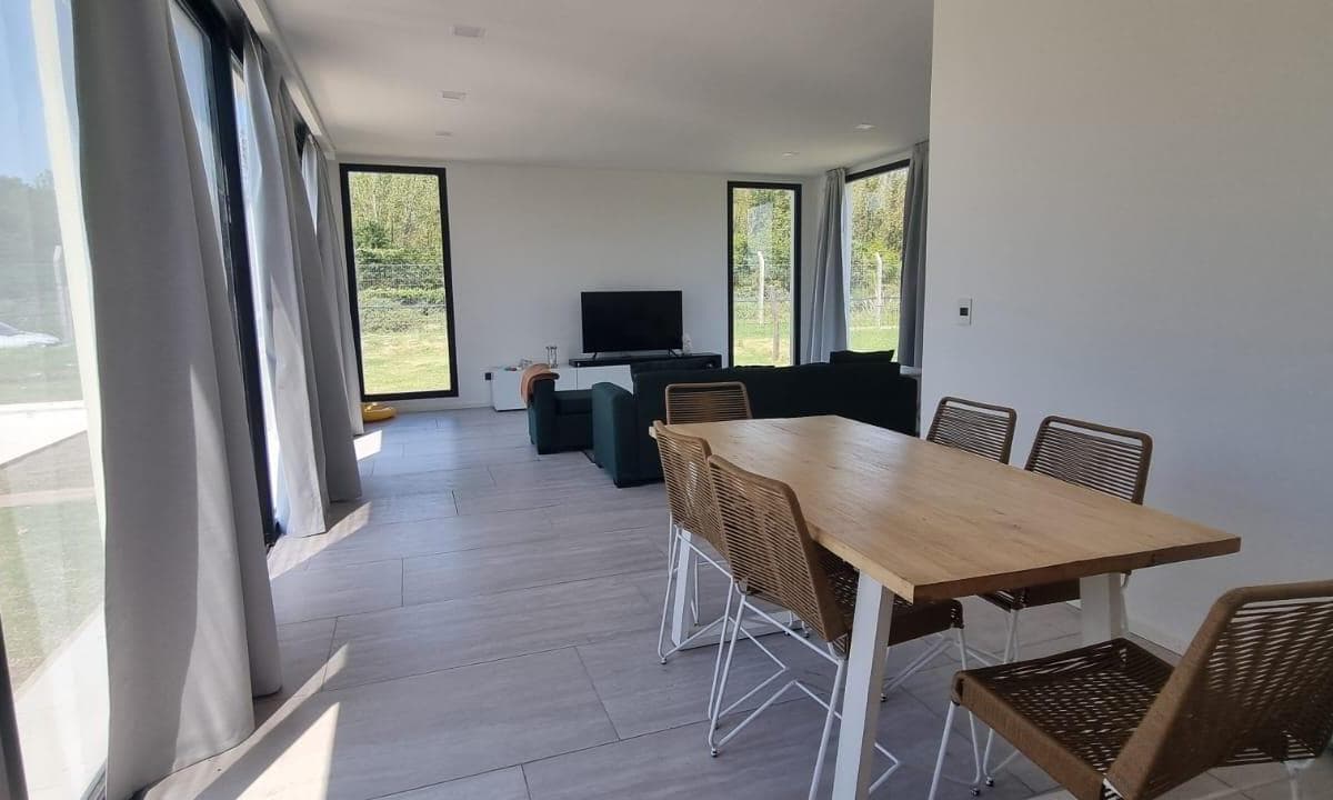 Venta Casa 4 Ambientes con Dependencia Pileta a Estrenar Barrio Santa Ana Villa Nueva 4