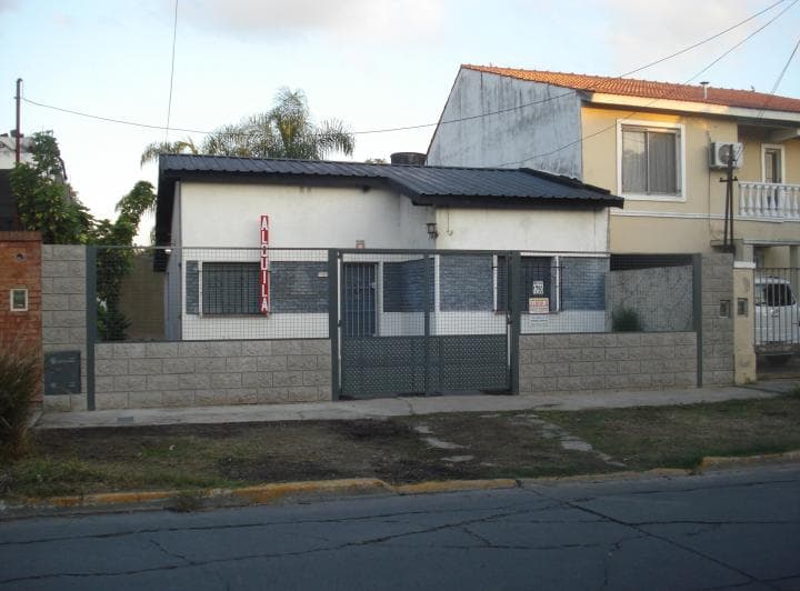 Dueño directo !!! Chalet sobre Barcala a mts de Ratti, disponible en Octubre 2