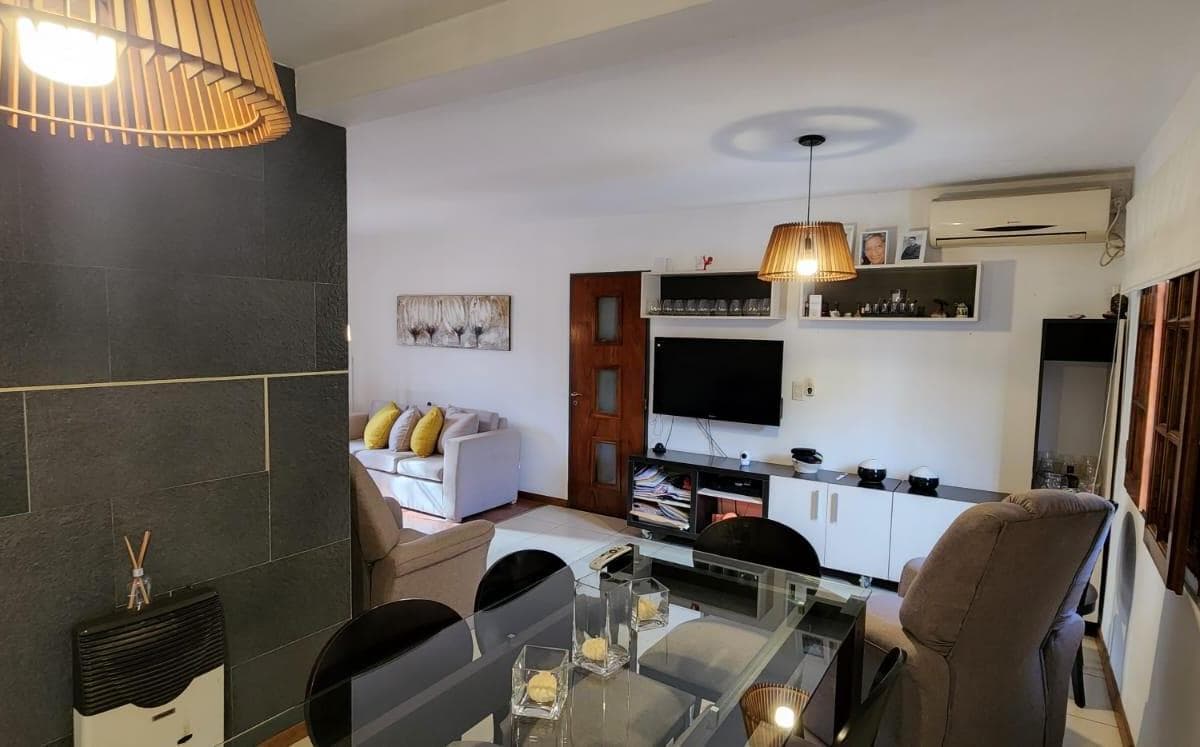 Nuevo Poeta Lugones Duplex con Pileta 4