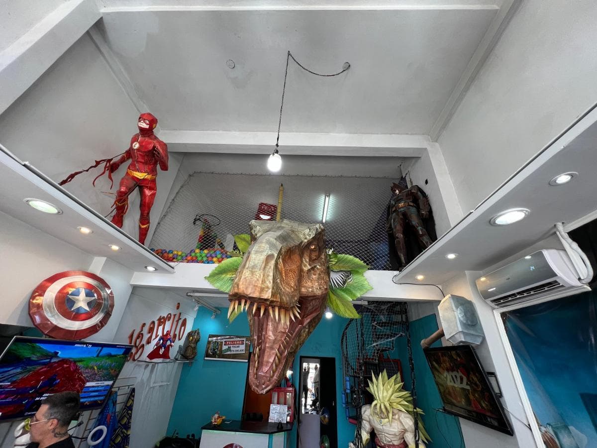 Excelente Local Comercial, Av Rodriguez Peña y Av La Plata Acepta Permuta 2