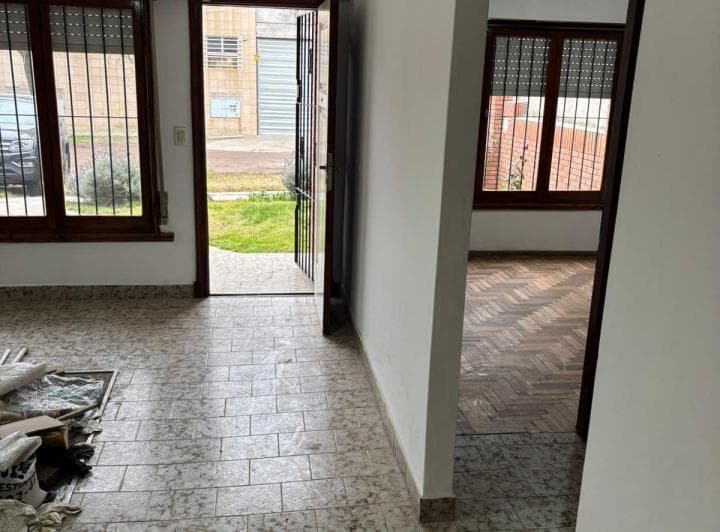 CASA 3 AMB CON PARQUE Y GGE GABOTO AL 7600 3