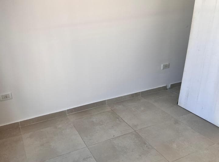Alquiler un dormitorio cochera a 1/2 cuadra Universidad Champagnat 4