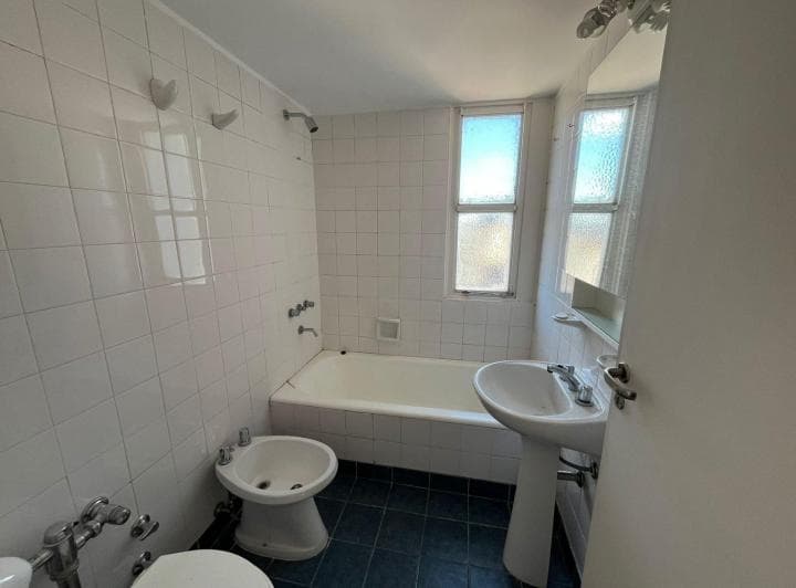 Departamento 2 ambientes en Alquiler con cochera 4