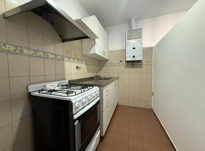 En Alquiler Sobre Av. Valparaiso. 1 Dorm. Barato!! 1