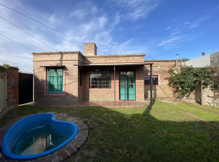 Casa en calle Hna. Serafina  esq. Carlota Soria - La Guardia 1