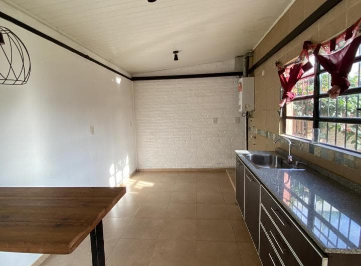 Casa en calle Hna. Serafina  esq. Carlota Soria - La Guardia 2