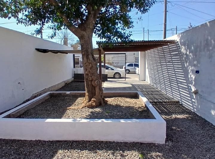 SE ALQUILA CASA DE 2 DORMITORIOS EN BO: SAN MARTIN 3