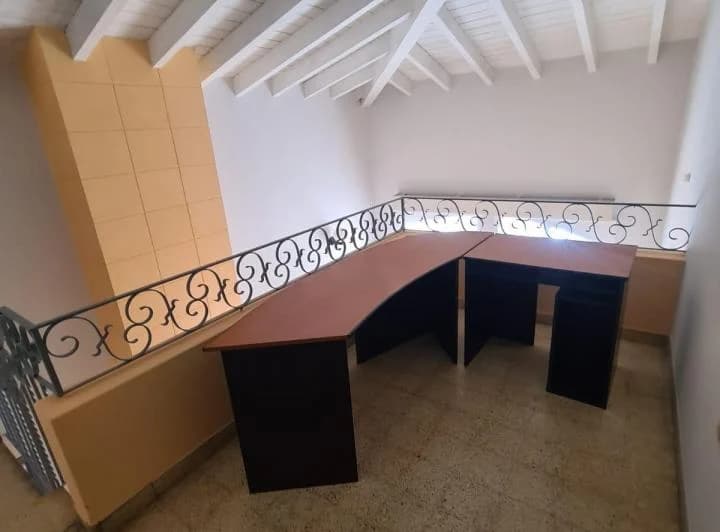 Casa esquina sobre calle San Martín Sur, Godoy Cruz, vivienda o comercio 3