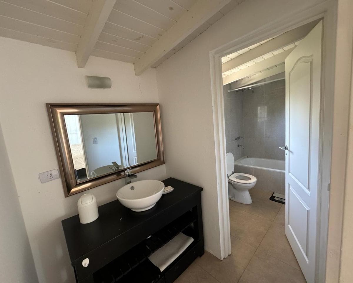 Casa en Barrio San Isidro Labrador con Amarra 4