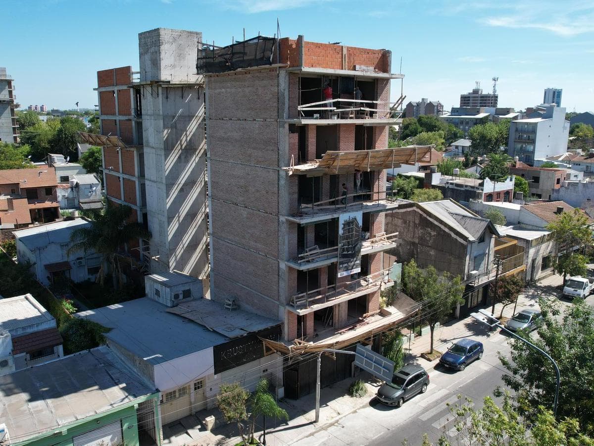 Venta de Departamento Monoambiente en I7 5e - Tigre 3