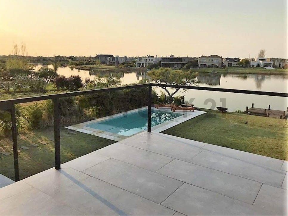 Venta Casa a La Laguna, en San Francisco Villanueva, Tigre. 3