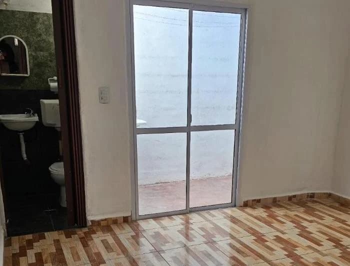 Depto en ALQUILER - 1 Dorm. A mts de B° Universitario de Horizonte 4
