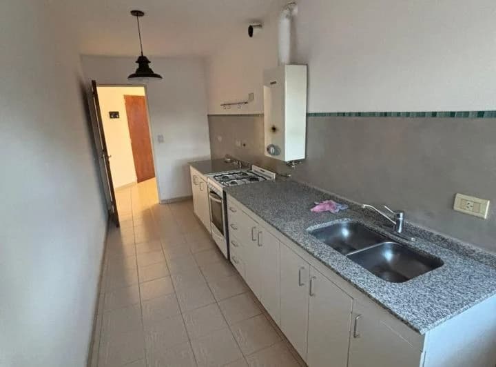 Hermoso departamento en el complejo Torres del Chateau 4